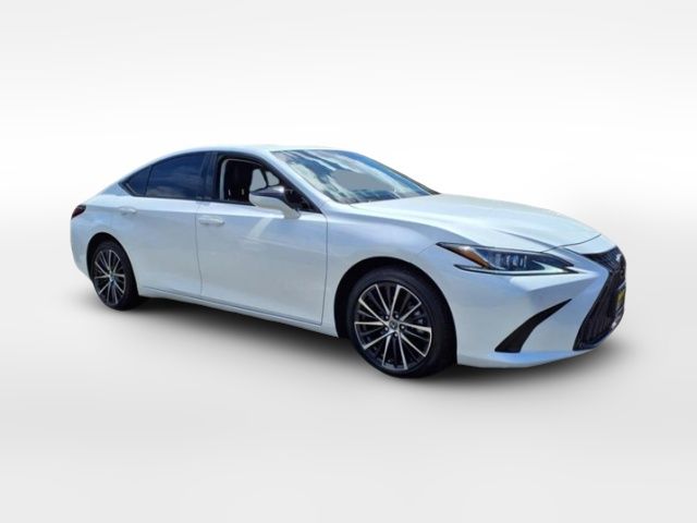 2024 Lexus ES 250