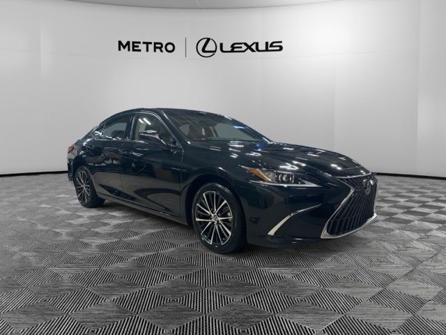 2024 Lexus ES 250