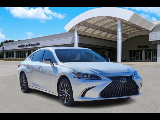 2024 Lexus ES 250