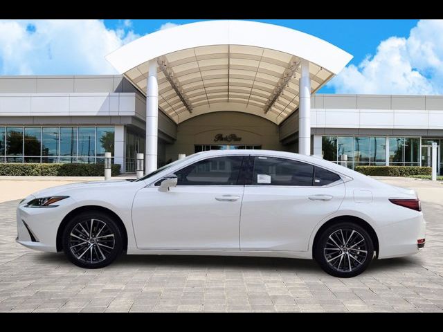 2024 Lexus ES 250