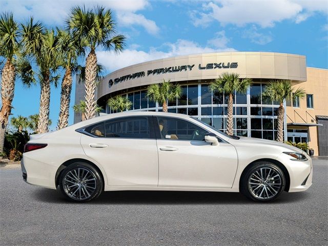 2024 Lexus ES 250