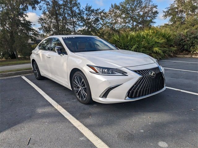 2024 Lexus ES 250