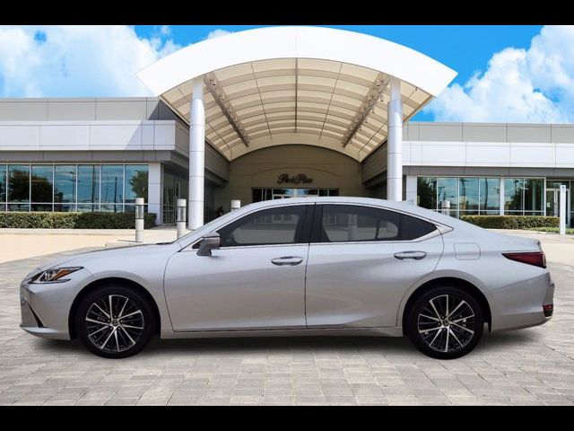 2024 Lexus ES 250