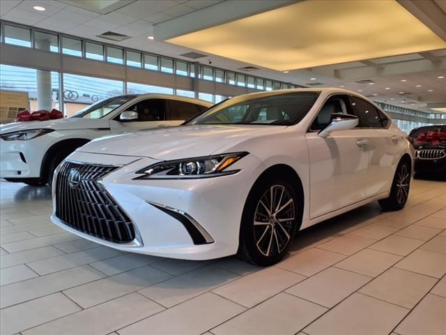 2024 Lexus ES 250