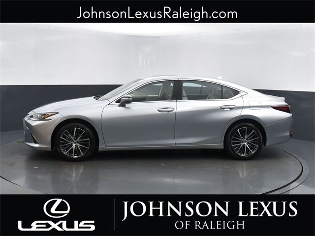 2024 Lexus ES 250