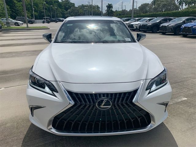 2024 Lexus ES 250