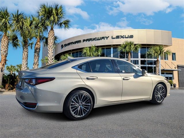 2024 Lexus ES 250