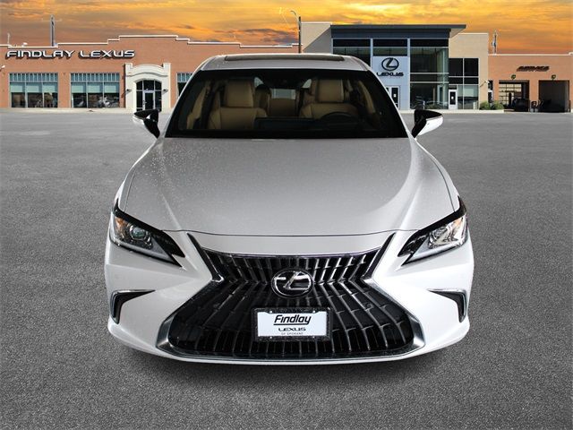 2024 Lexus ES 250