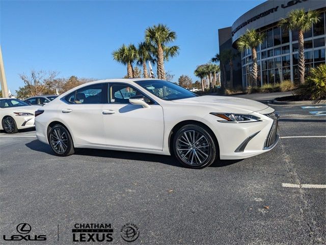 2024 Lexus ES 250