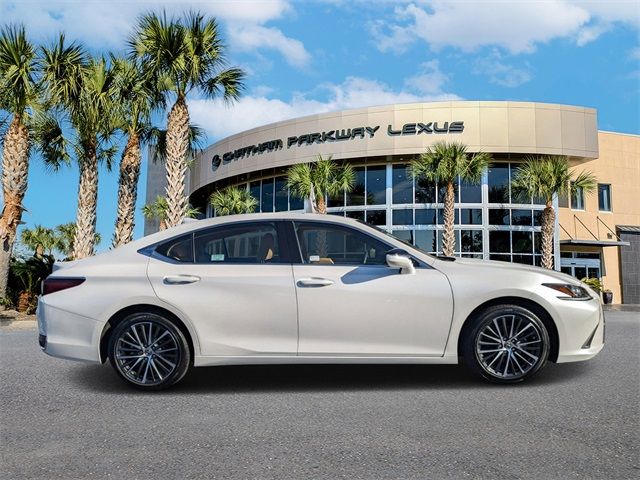 2024 Lexus ES 250