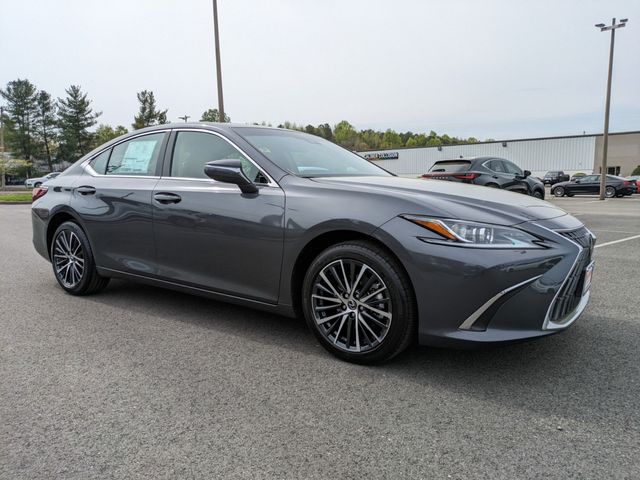 2024 Lexus ES 250