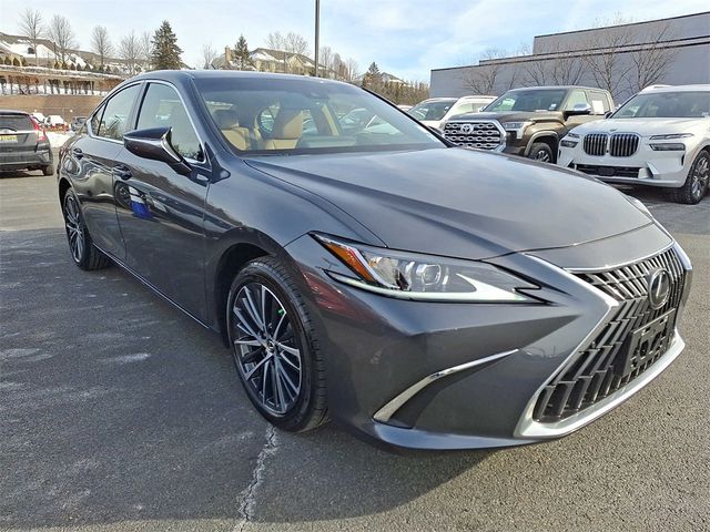 2024 Lexus ES 250