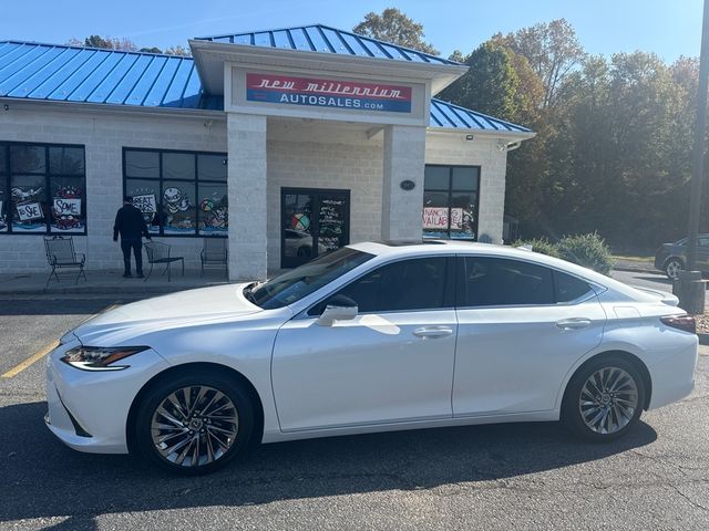 2024 Lexus ES 300h Ultra Luxury