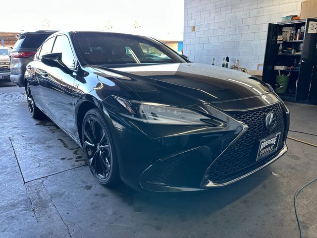 2024 Lexus ES 300h