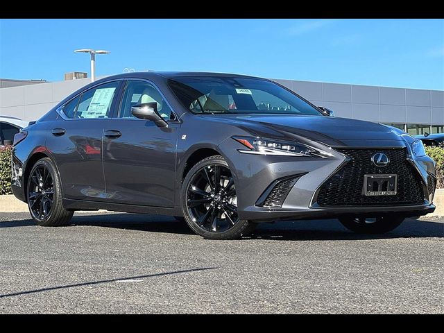 2024 Lexus ES ES 300h F SPORT Handling