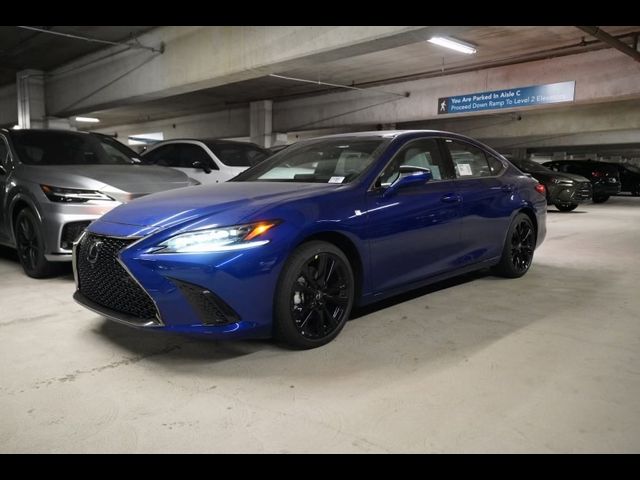 2024 Lexus ES ES 300h F SPORT Handling