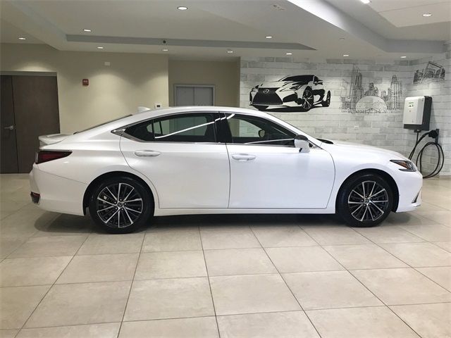 2024 Lexus ES 300h