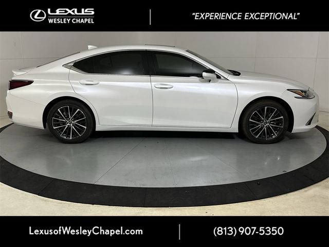 2024 Lexus ES 300h