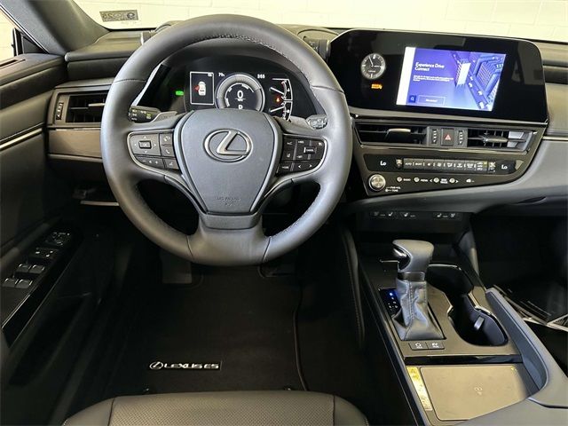 2024 Lexus ES 300h