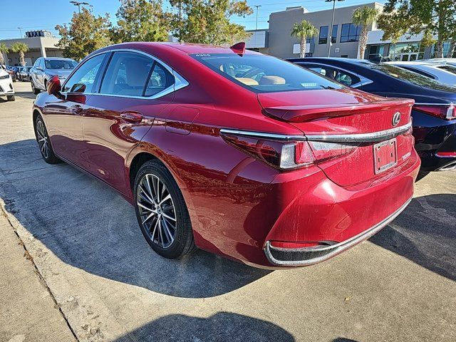 2024 Lexus ES 300h