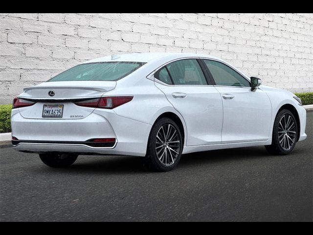 2024 Lexus ES 300h