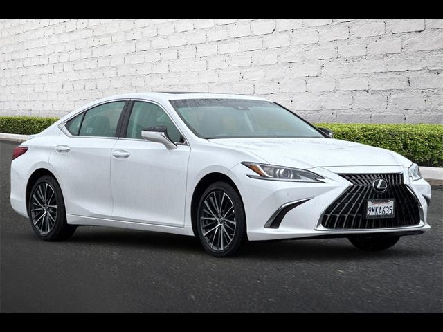 2024 Lexus ES 300h