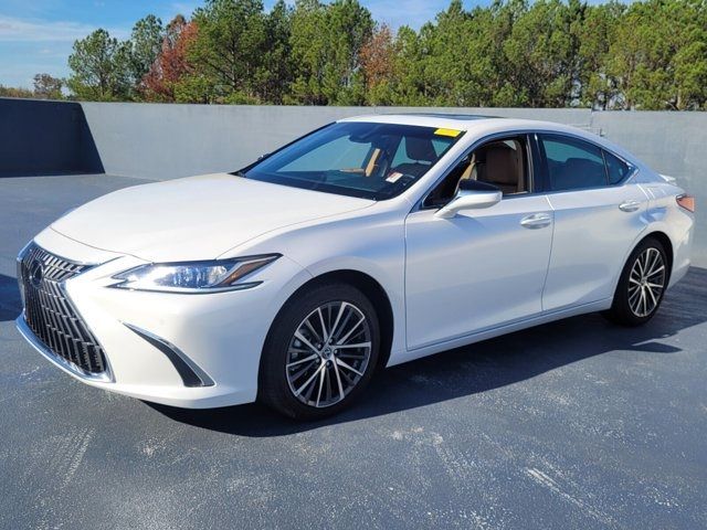 2024 Lexus ES 300h