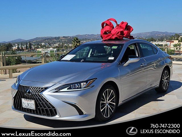 2024 Lexus ES 300h