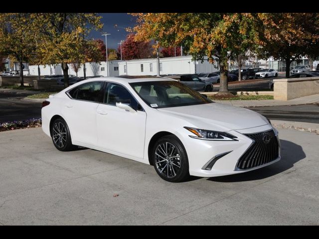 2024 Lexus ES 300h