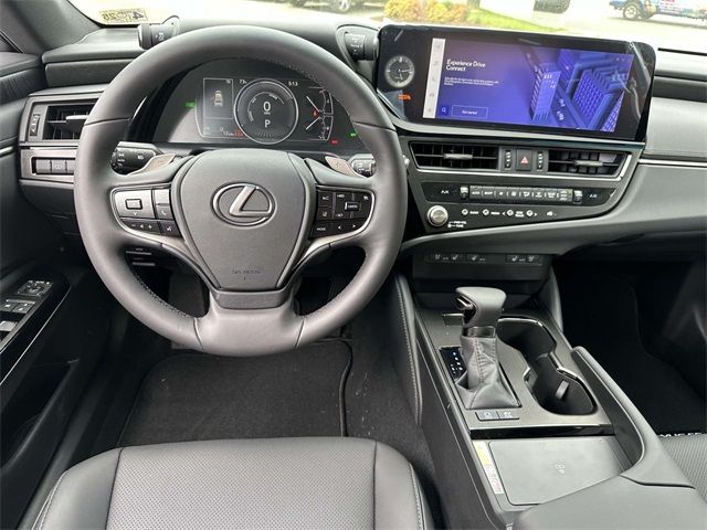 2024 Lexus ES 300h