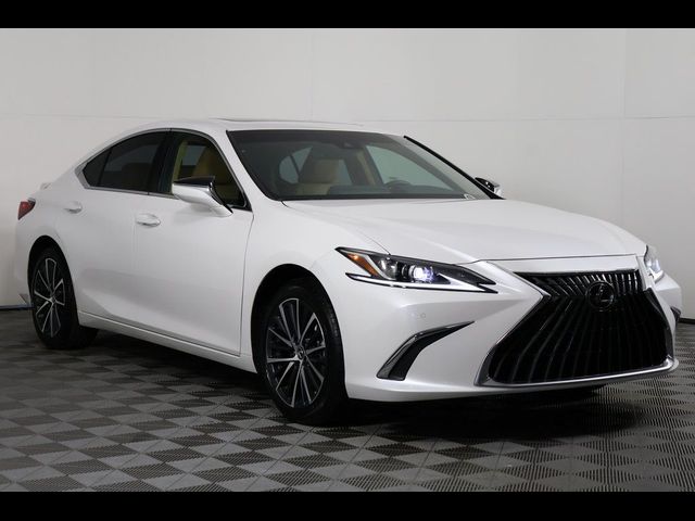 2024 Lexus ES 300h