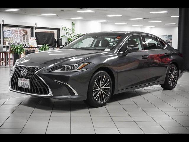 2024 Lexus ES 300h