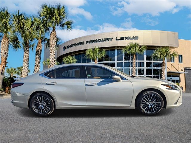 2024 Lexus ES 300h