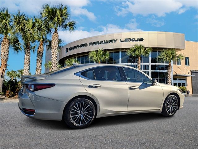 2024 Lexus ES 300h