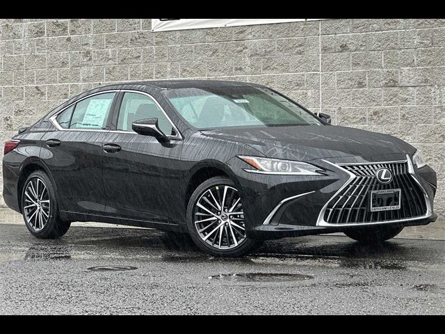 2024 Lexus ES 300h