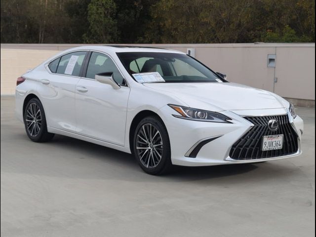 2024 Lexus ES 300h