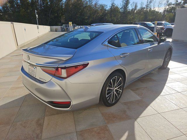 2024 Lexus ES 300h