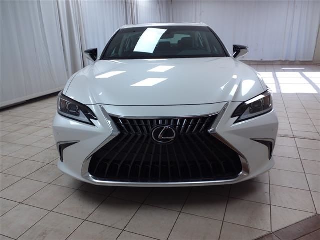 2024 Lexus ES 300h