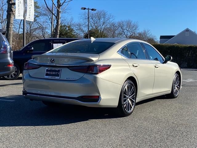 2024 Lexus ES 300h