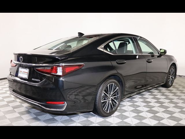 2024 Lexus ES 300h