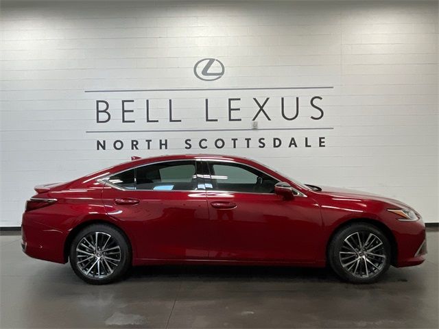 2024 Lexus ES 300h