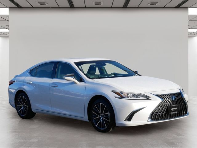 2024 Lexus ES 300h