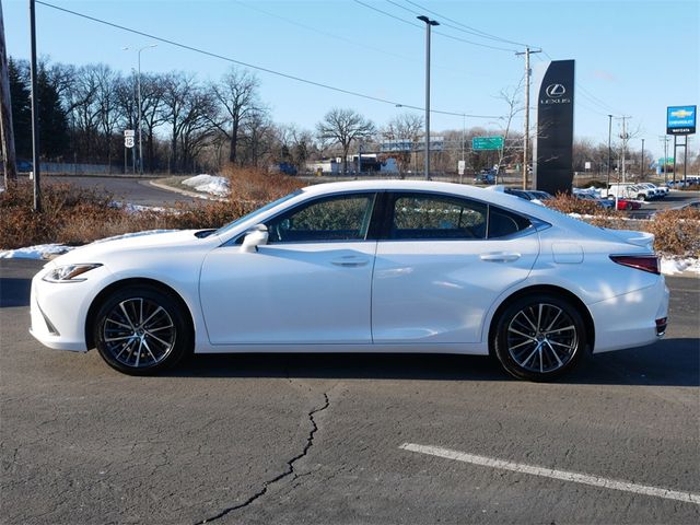 2024 Lexus ES 300h