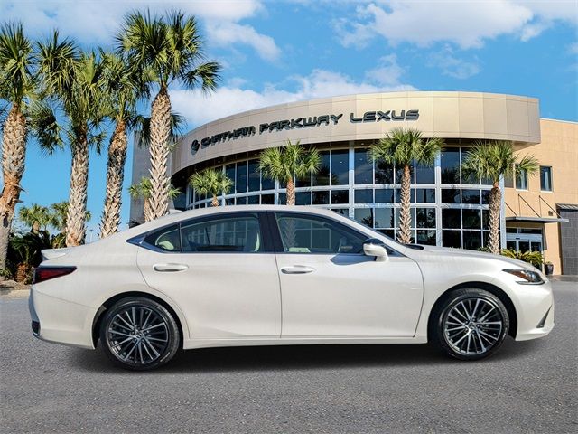 2024 Lexus ES 300h