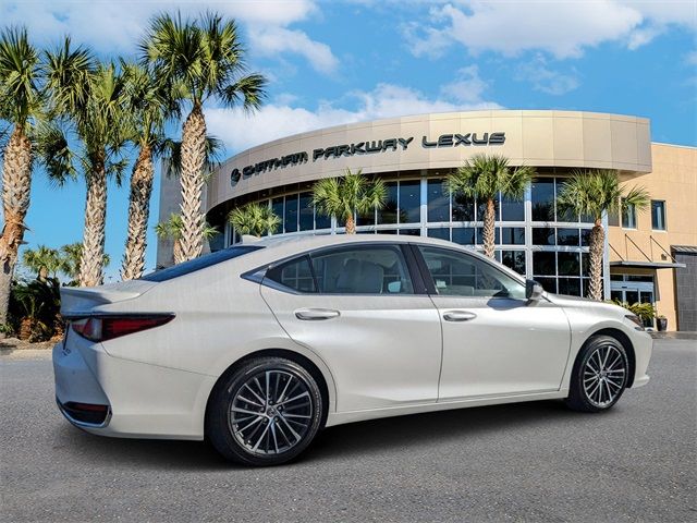 2024 Lexus ES 300h