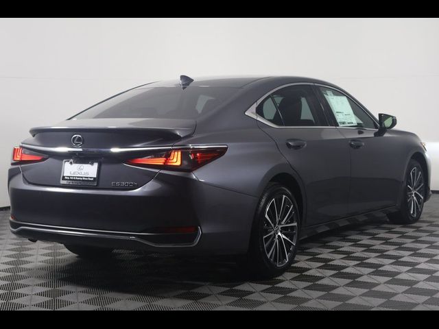 2024 Lexus ES 300h