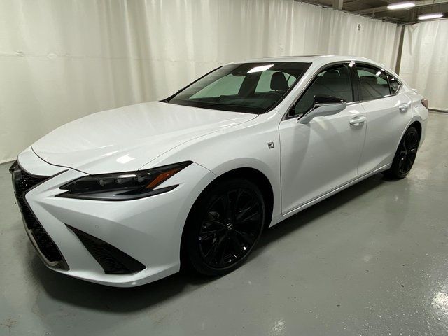 2024 Lexus ES ES 300h F SPORT Handling