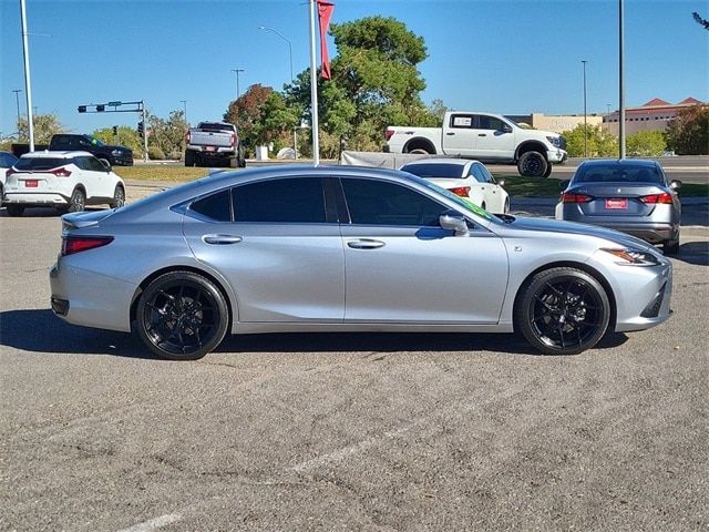 2024 Lexus ES ES 300h F SPORT Handling