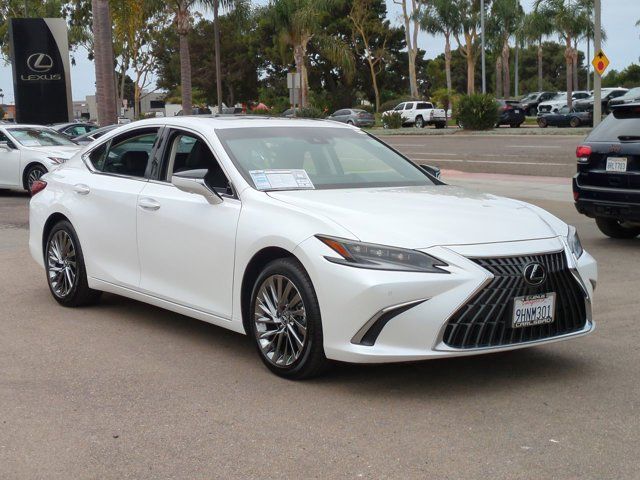 2024 Lexus ES 300h Luxury