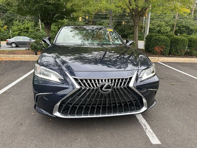 2024 Lexus ES 300h Luxury